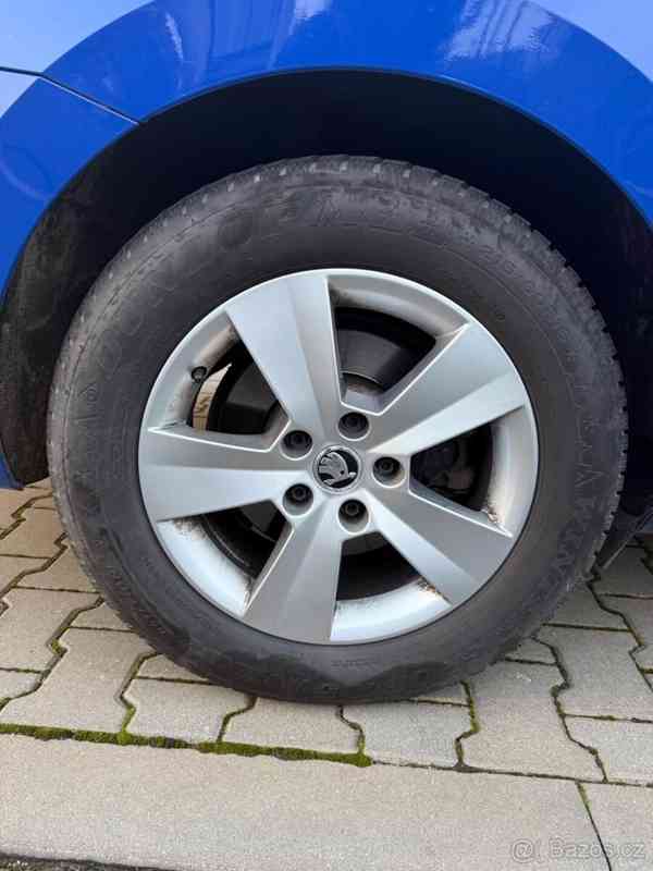 Škoda Superb 2,0   TDI DSG 2022 Rok 110 kw - foto 11