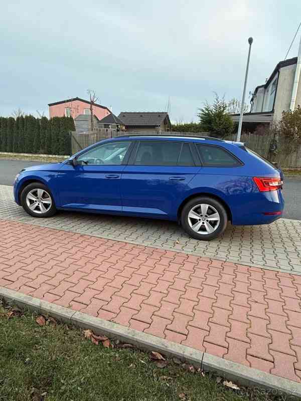 Škoda Superb 2,0   TDI DSG 2022 Rok 110 kw - foto 9