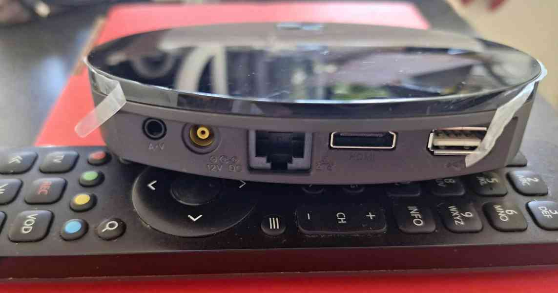 Set-top box IPTV Arris VIP4302 - foto 2