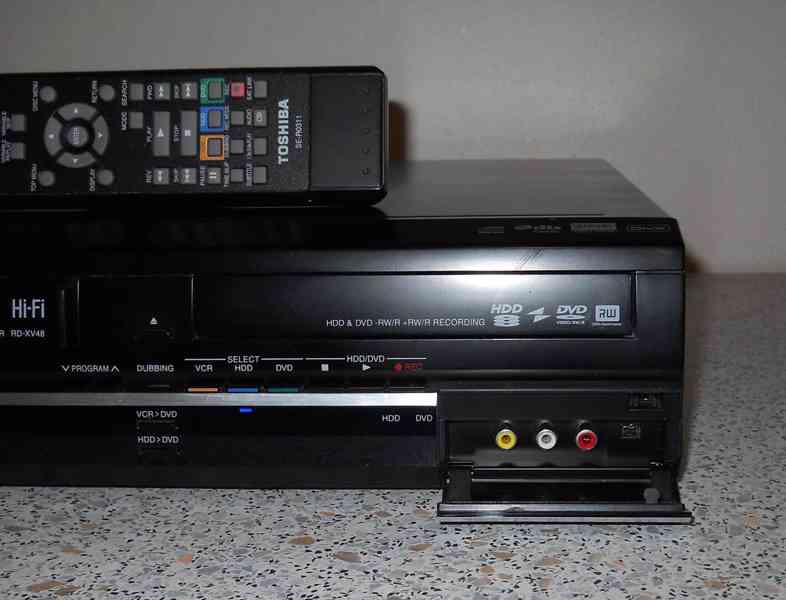 ⚠️VHS-HDD-DVD rekordér Toshiba RD-XV48 - foto 4