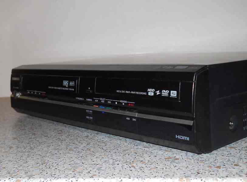 ⚠️VHS-HDD-DVD rekordér Toshiba RD-XV48 - foto 6
