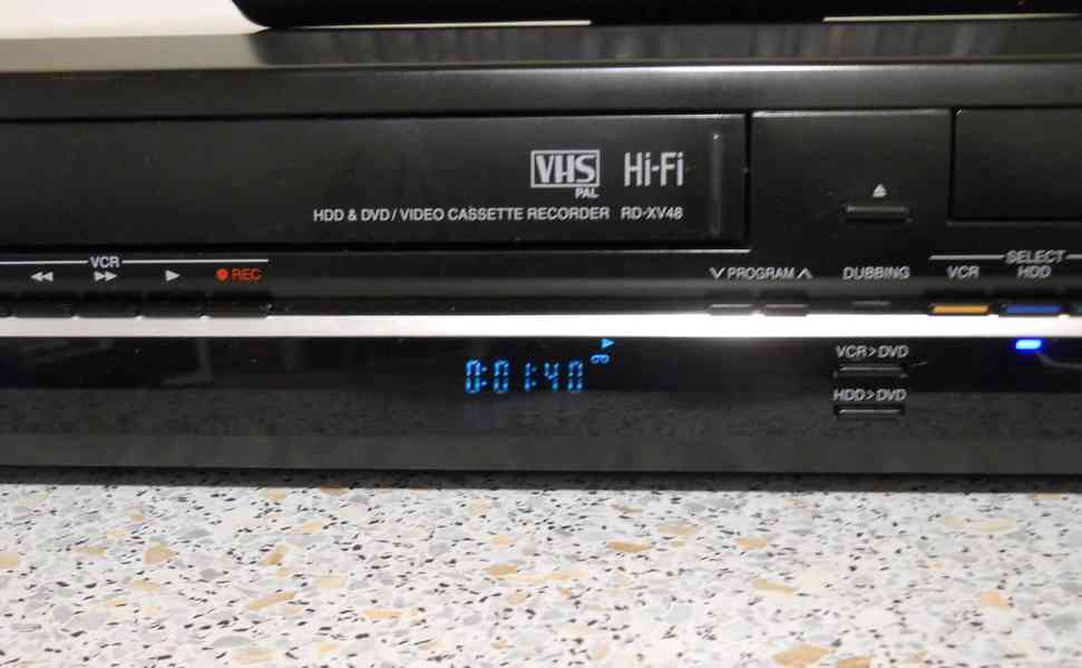 ⚠️VHS-HDD-DVD rekordér Toshiba RD-XV48 - foto 3