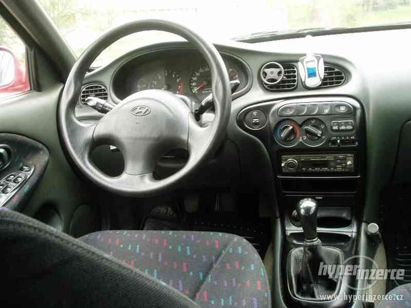 Hyundai Lantra 1.6 GLS - foto 4