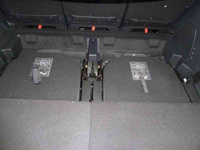 Peugeot 5008 ACTIVE 1.6 BLUE HDI SHZ KAMERA NAVI 7 SITZE - foto 7