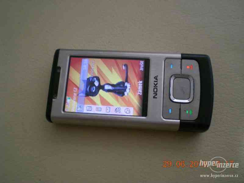 Nokia 6500s z r.2007 - výsuvné telefony s kovovými kryty - foto 2
