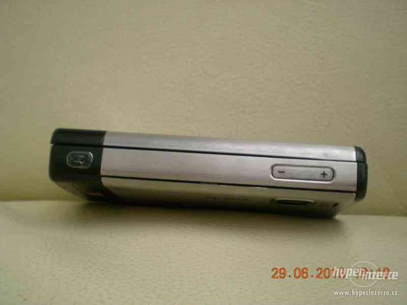 Nokia 6500s z r.2007 - výsuvné telefony s kovovými kryty - foto 5