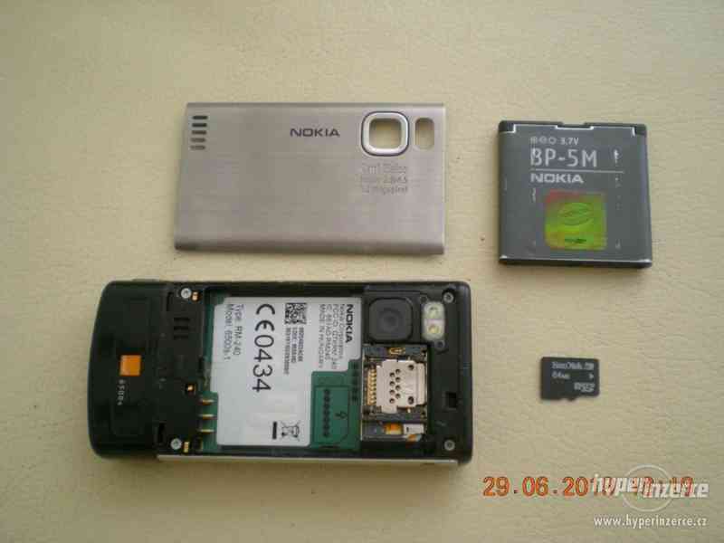 Nokia 6500s z r.2007 - výsuvné telefony s kovovými kryty - foto 9
