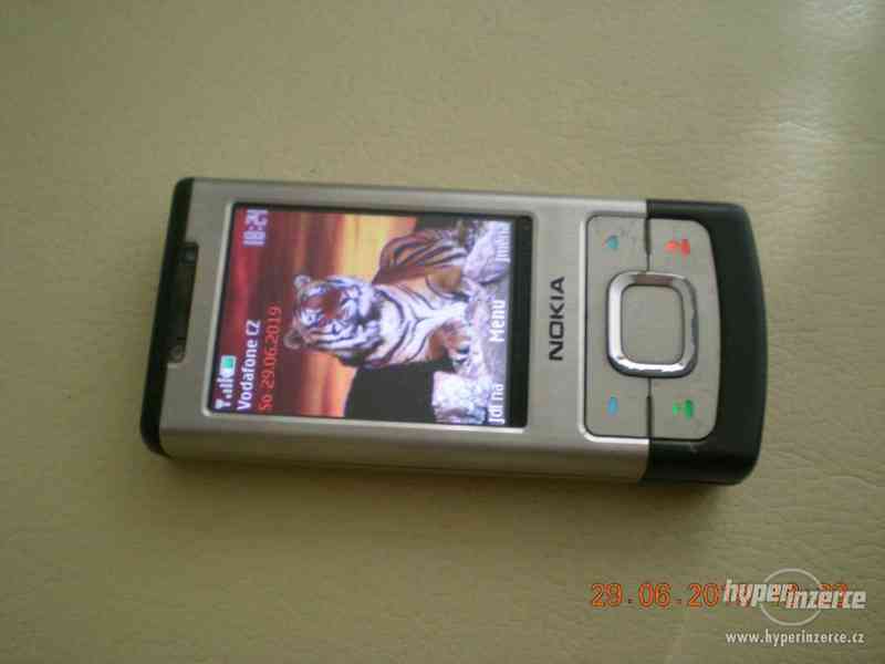 Nokia 6500s z r.2007 - výsuvné telefony s kovovými kryty - foto 11