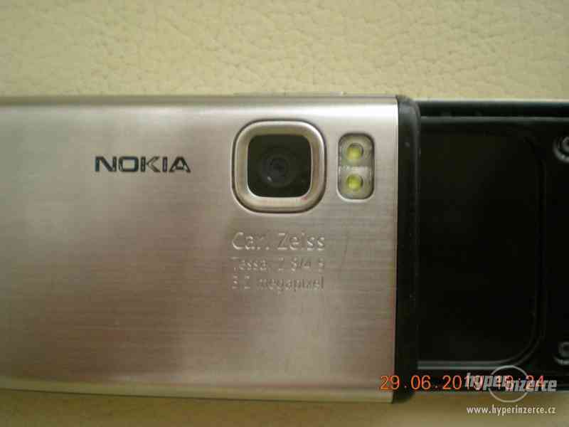 Nokia 6500s z r.2007 - výsuvné telefony s kovovými kryty - foto 16