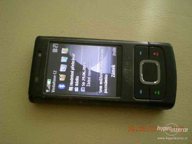 Nokia 6500s z r.2007 - výsuvné telefony s kovovými kryty - foto 19