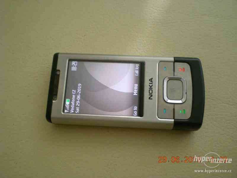 Nokia 6500s z r.2007 - výsuvné telefony s kovovými kryty - foto 26