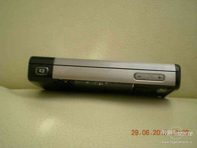 Nokia 6500s z r.2007 - výsuvné telefony s kovovými kryty - foto 29