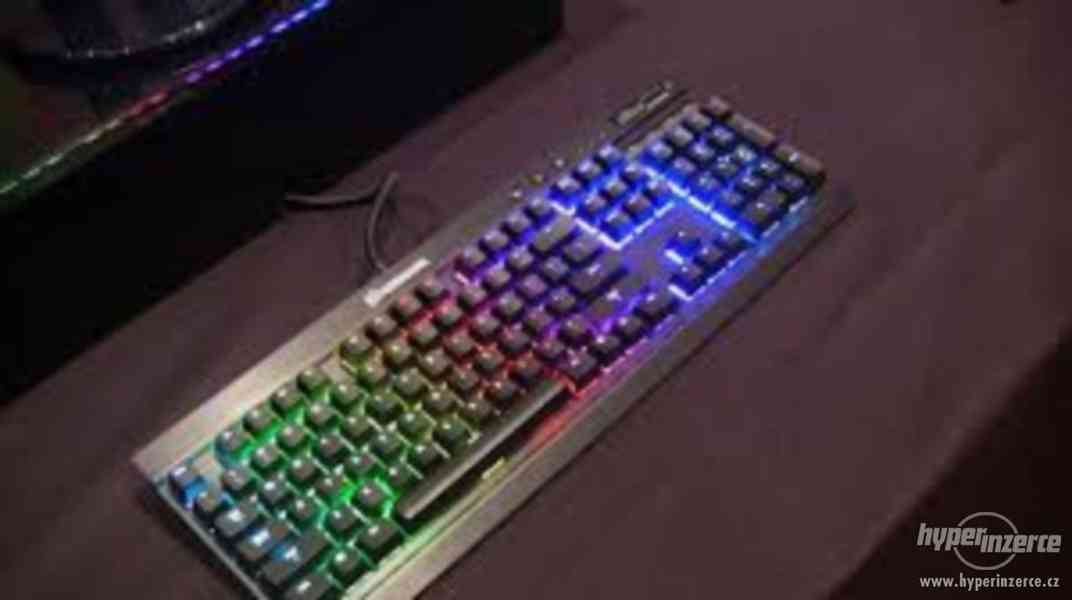 nová mechanická klávesnice Corsair Gaming K70 RGB - foto 9