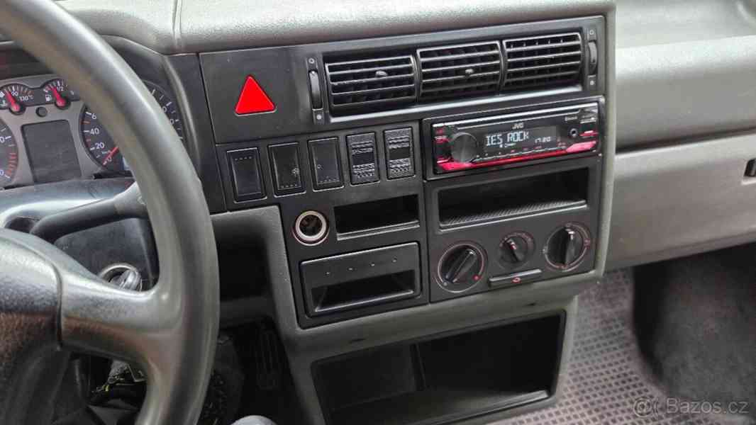 Volkswagen Transporter 2,5   T4 r.v.2001 - foto 7