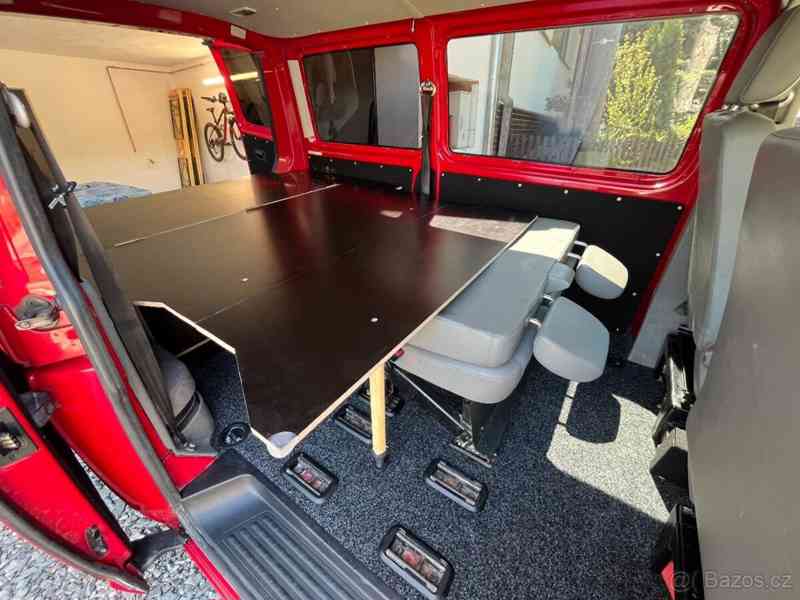 Volkswagen Transporter 1,9 TDI Mobilní obytná vestavba - foto 15