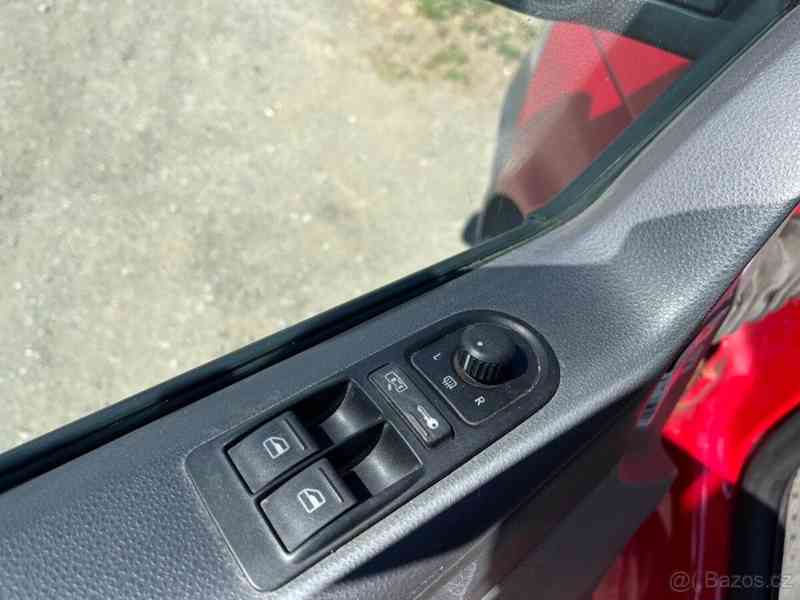 Volkswagen Transporter 1,9 TDI Mobilní obytná vestavba - foto 9