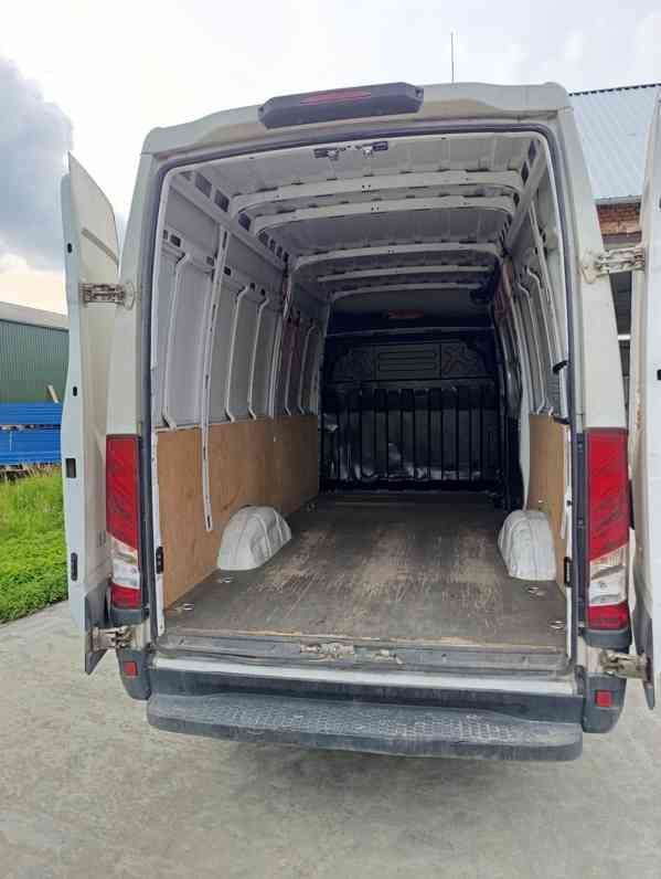 IVECO DAILY 35S14 - foto 4