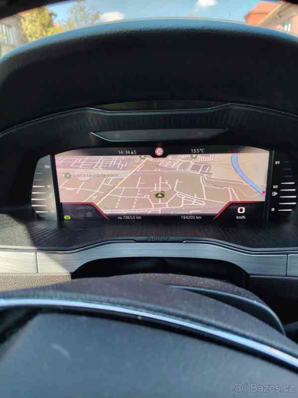 Škoda Superb 2,0 - foto 16