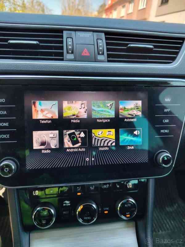 Škoda Superb 2,0 - foto 14