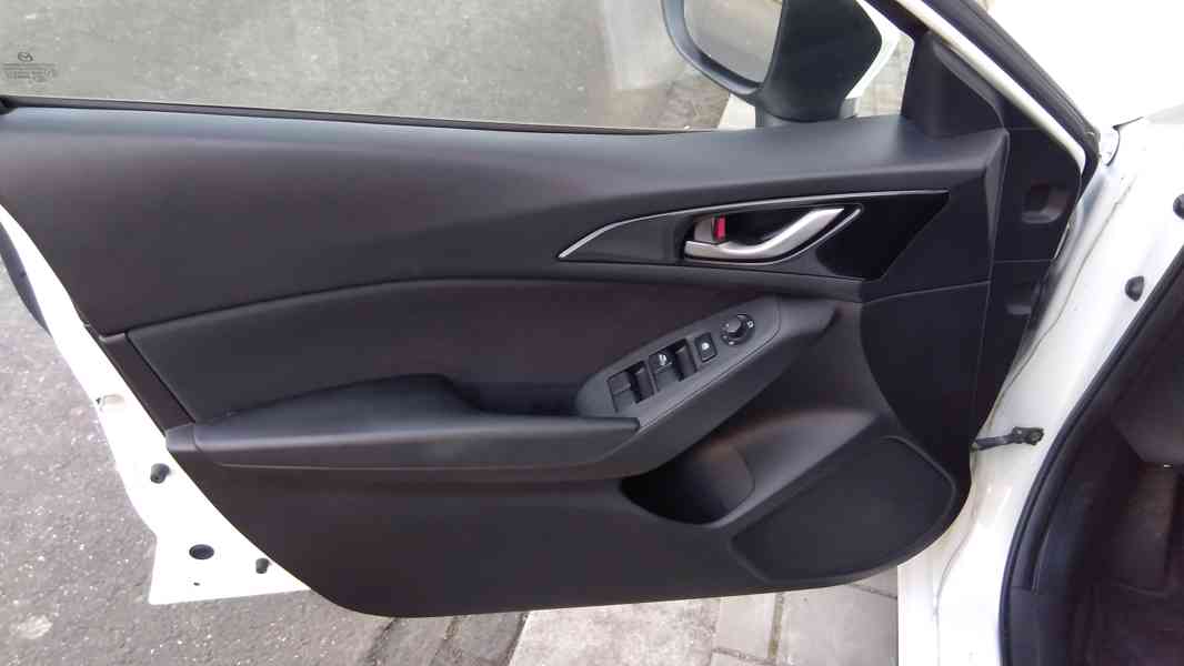 MAZDA 3   1,5i Skyactiv-G Attraction  ČR 74kw - foto 25