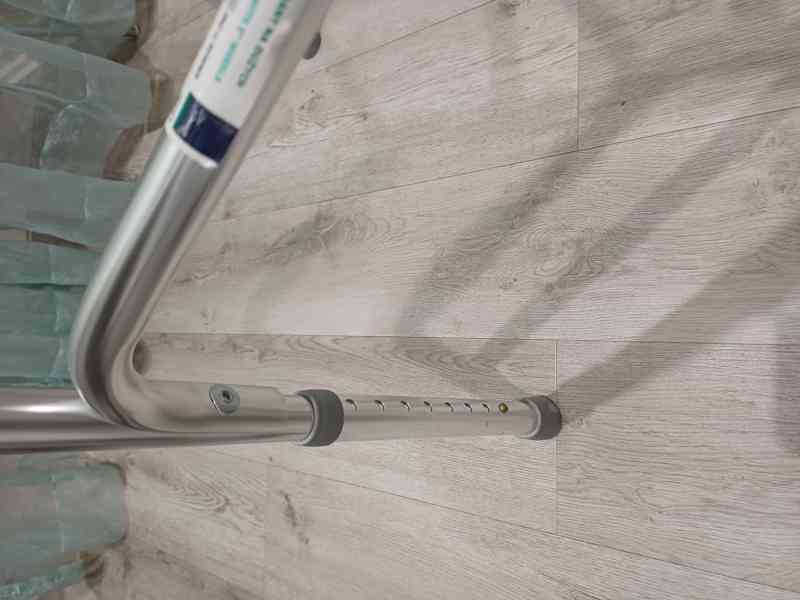 Dvoukolové chodítko - foto 5