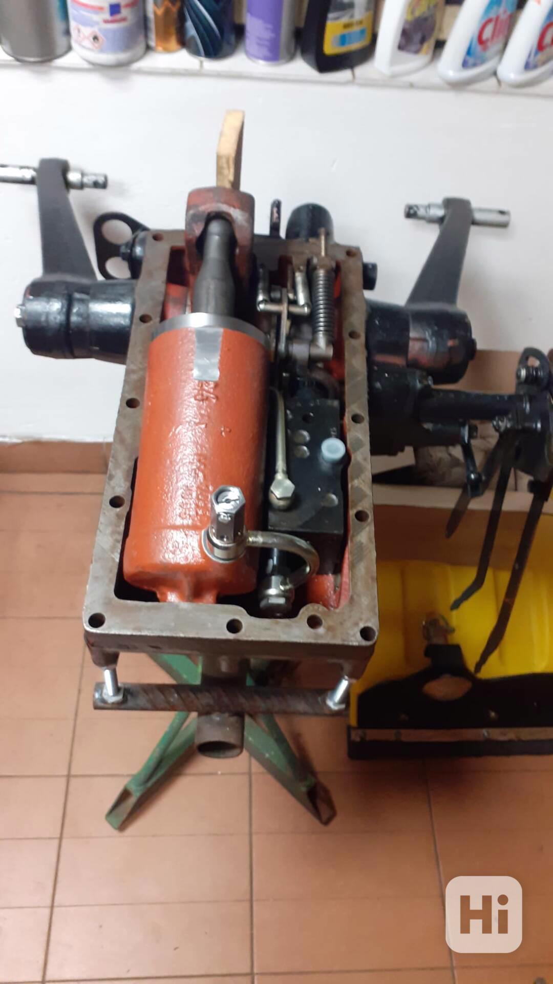 Hydraulika Zetor 7245 - foto 1