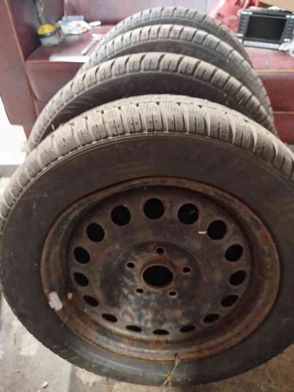 Pneumatiky Dunlop 205/60/R16 - foto 6