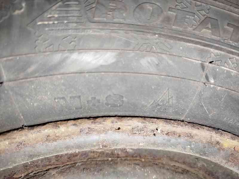 Pneumatiky Dunlop 205/60/R16 - foto 4