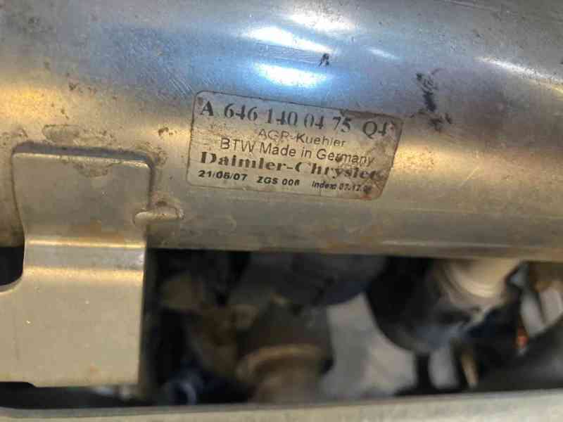 Mercedes C W204 chladič EGR A6461400475 - foto 2