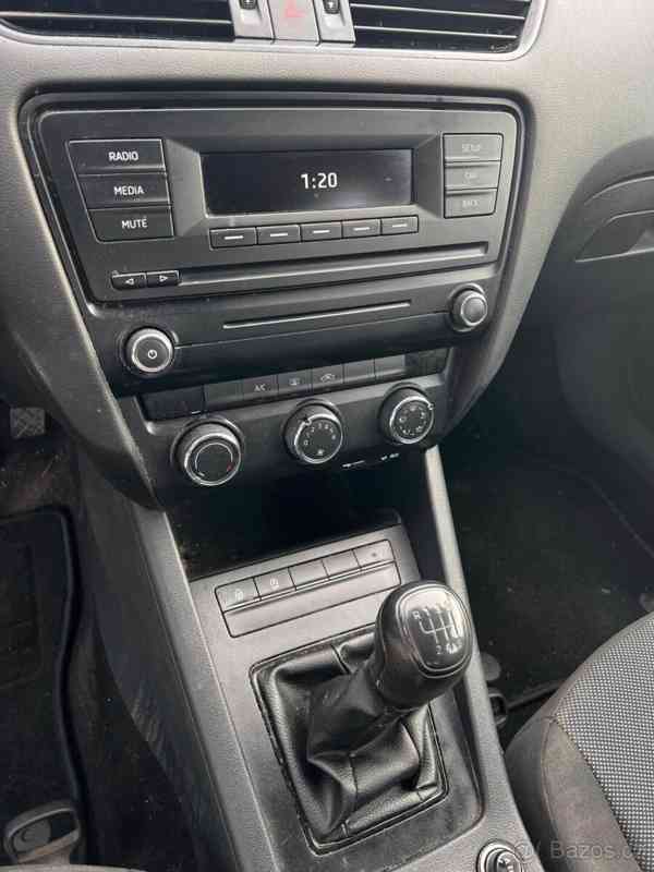 Škoda Octavia 1,2   3 TSI 77KW KLIMA - foto 2