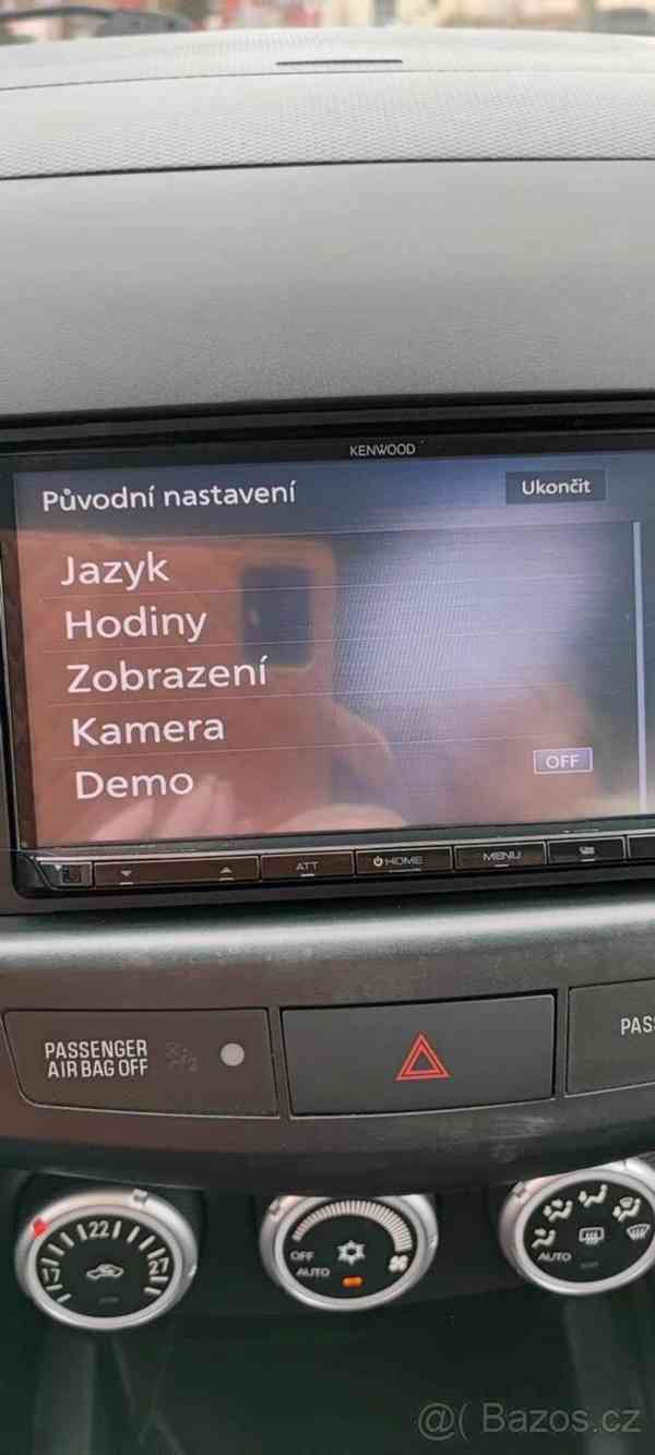 Mitsubishi Outlander 2,0 DI-D, 4x4 - foto 9