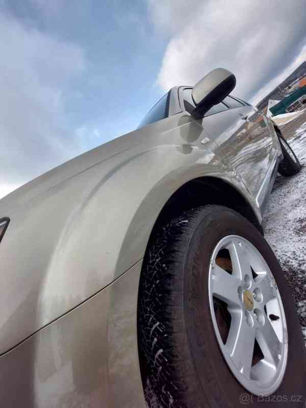 Mitsubishi Outlander 2,0 DI-D, 4x4 - foto 15