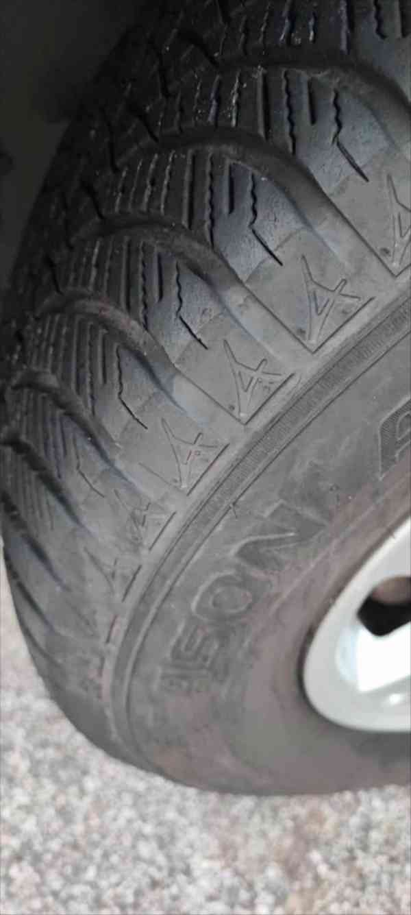 Mitsubishi Outlander 2,0 DI-D, 4x4 - foto 12