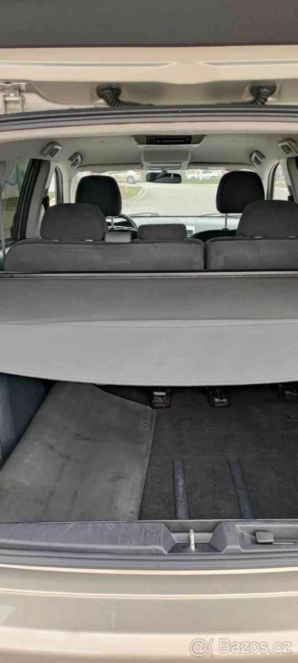 Mitsubishi Outlander 2,0 DI-D, 4x4 - foto 13