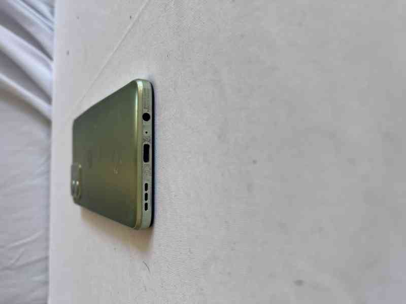 Motorola Moto G54 5G Power Edition zelená - netestováno - foto 2