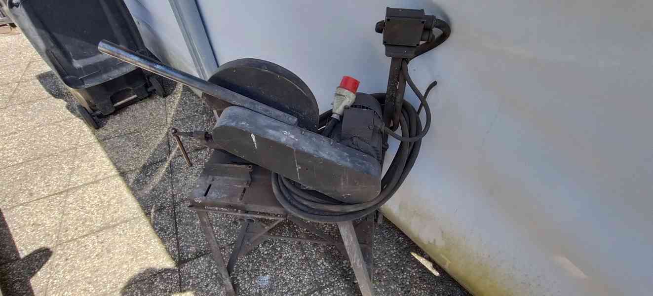 ROZBRUŠOVACÍ PILA  - foto 2