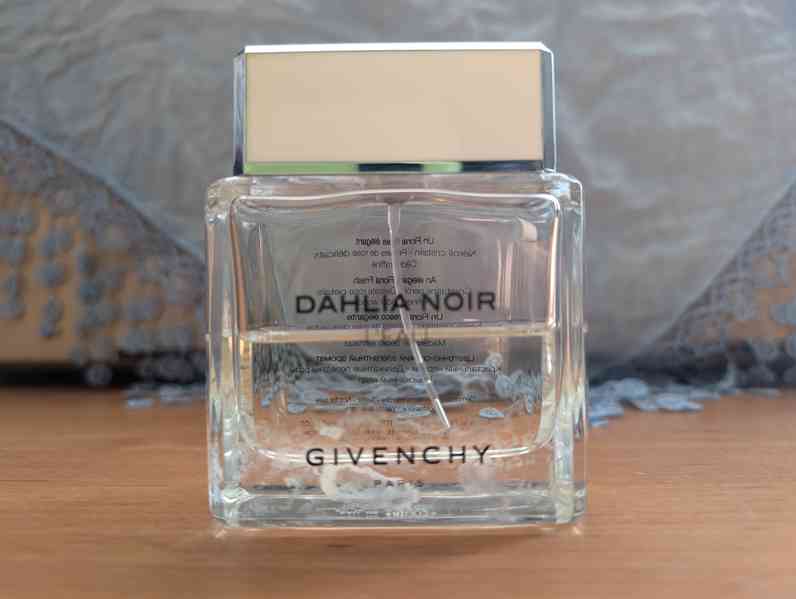 Givenchy dahlia noir eau de toilette 90ml květinová vůně - foto 4