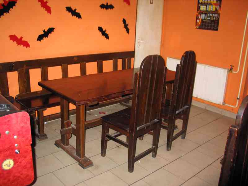 Masivní stůl a 6 židlí - foto 4