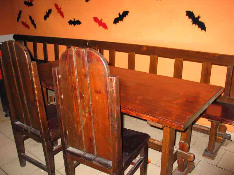 Masivní stůl a 6 židlí - foto 3