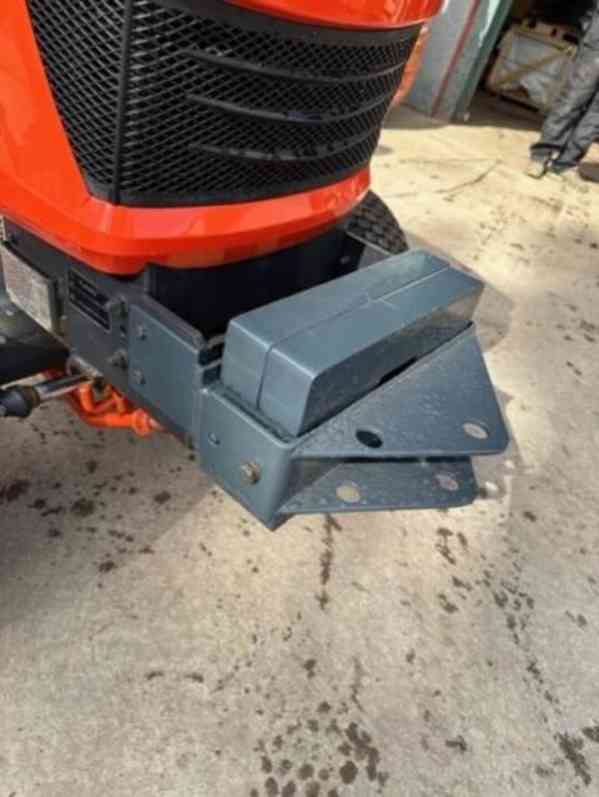 Traktor KUBOTA BX2350 - foto 11