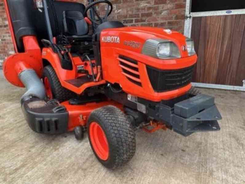 Traktor KUBOTA BX2350 - foto 2