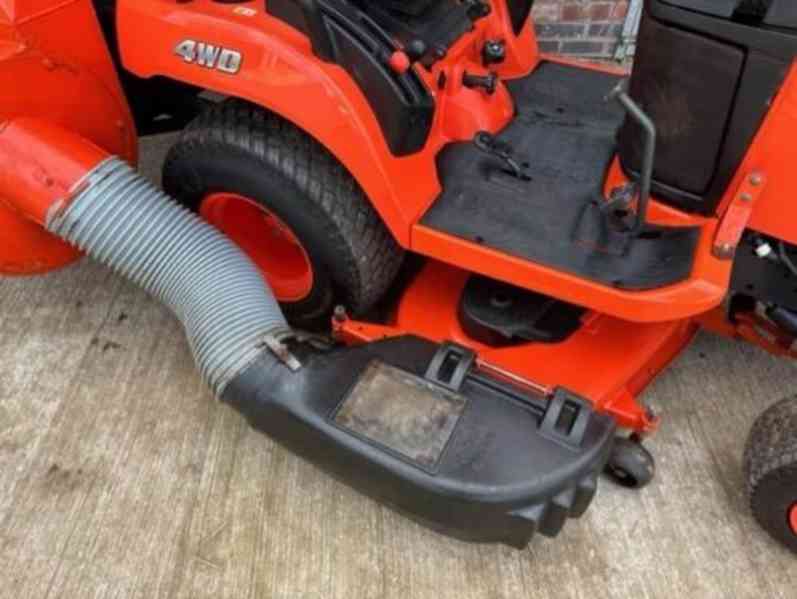 Traktor KUBOTA BX2350 - foto 8