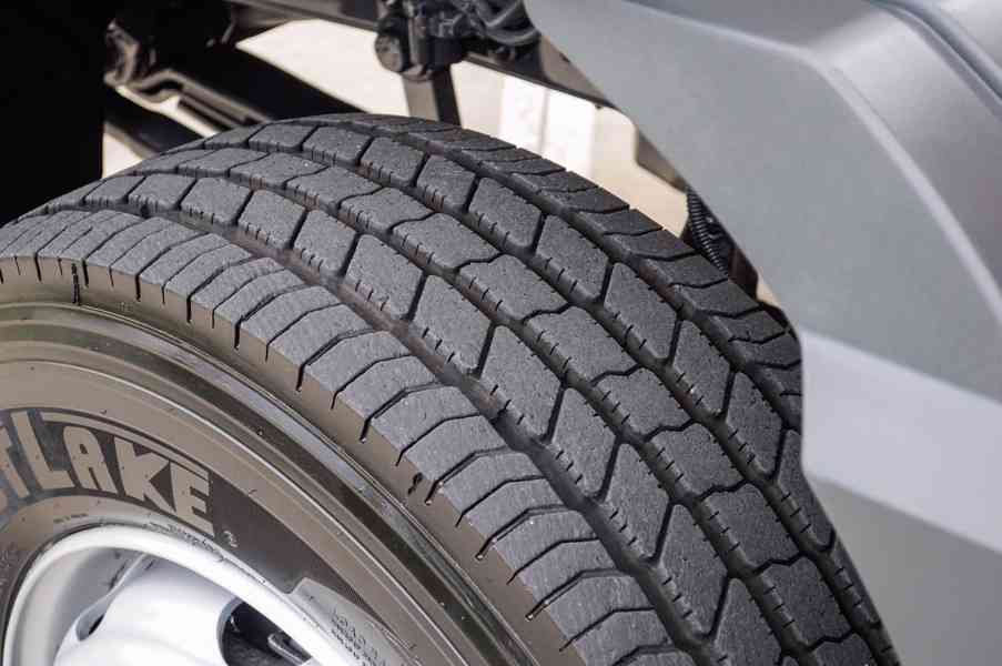 MERCEDES ATEGO 1222 TŘÍSTRANNÝ SKLÁPĚČ HYDRAULICKÁ RUKA EU4 - foto 38