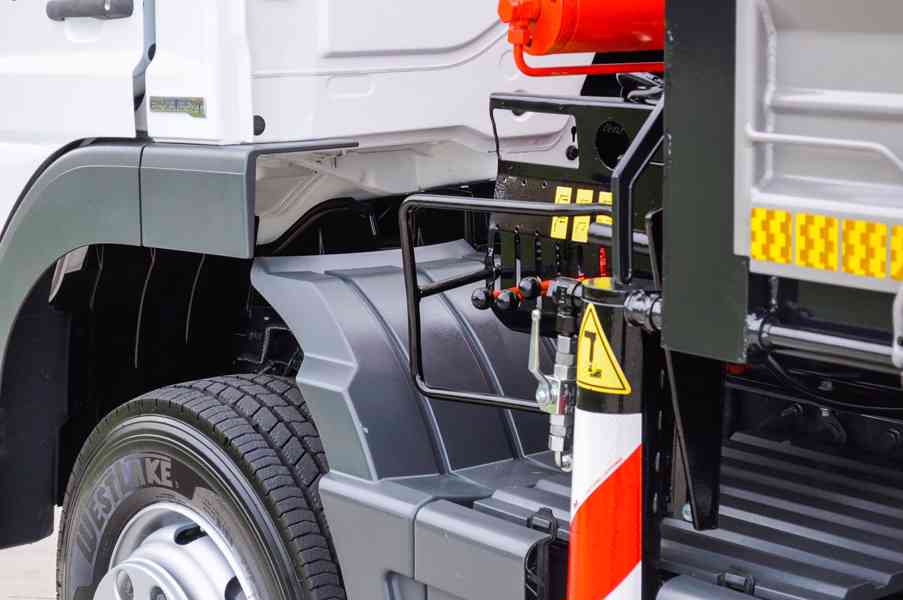 MERCEDES ATEGO 1222 TŘÍSTRANNÝ SKLÁPĚČ HYDRAULICKÁ RUKA EU4 - foto 36