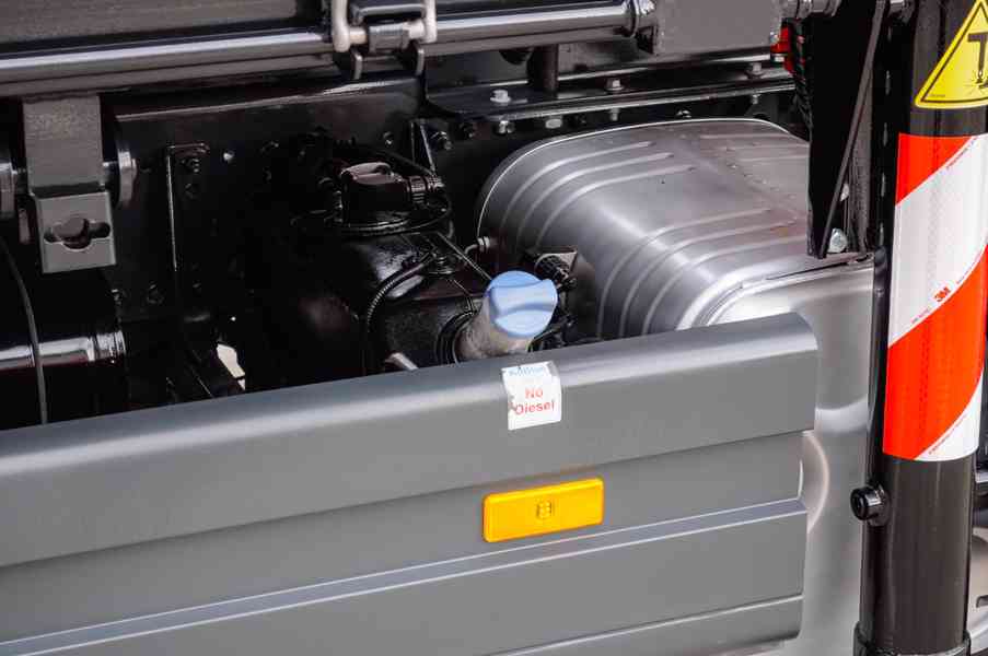 MERCEDES ATEGO 1222 TŘÍSTRANNÝ SKLÁPĚČ HYDRAULICKÁ RUKA EU4 - foto 17