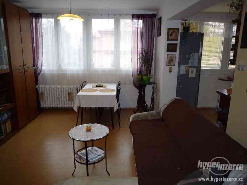 Prodej bytu 2+1/L,3.patro,60m2, Praha Uhříněves, V Bytovkách - foto 6