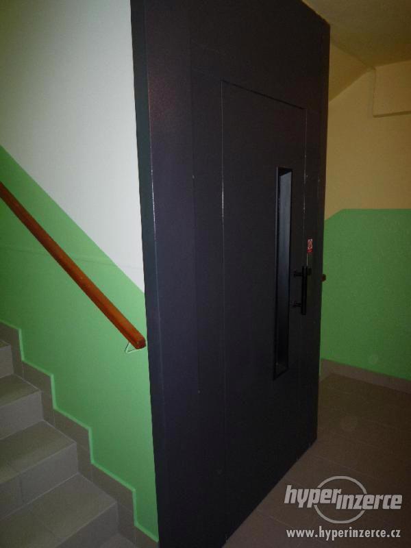 Prodej bytu 2+1/L,3.patro,60m2, Praha Uhříněves, V Bytovkách - foto 14