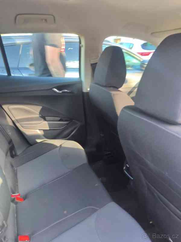 Škoda Fabia 1,0 - foto 8
