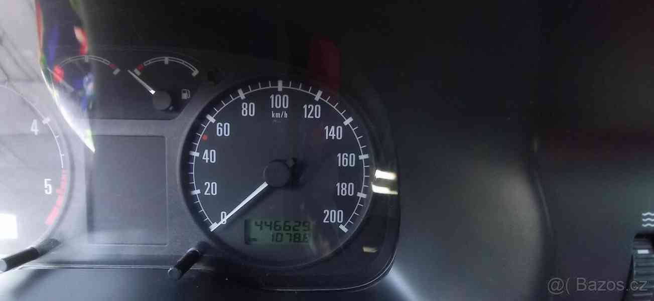 Škoda Octavia 1,9   SDI - foto 5