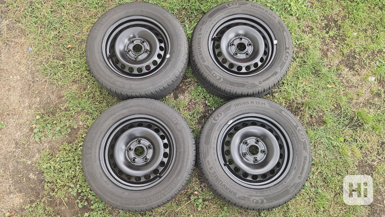 Škoda Octavia letní pneumatiky 195/65R15 disky 6Jx15 5x112 - foto 1